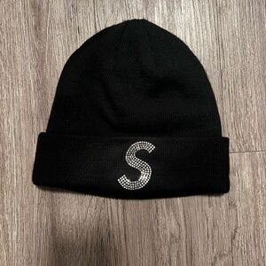 Black Supreme x Swarovski Diamonds Beanie